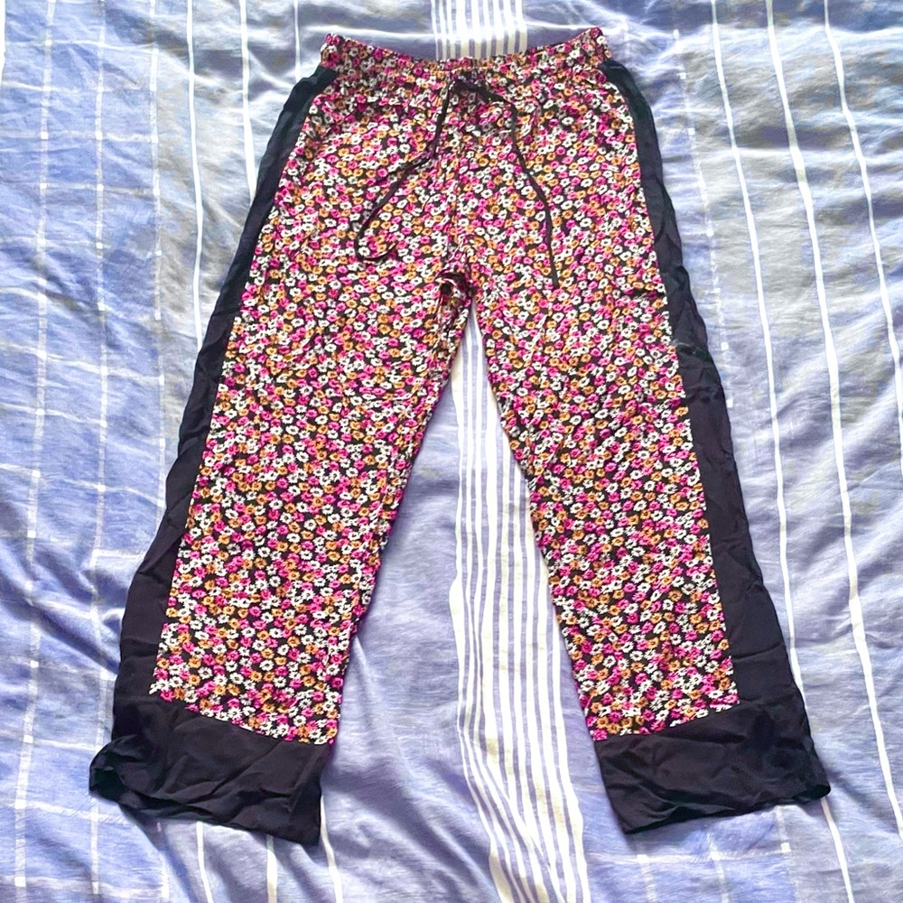 Kensie - Pink & Black Floral Drawstring Sweatpants [Size M] 🌸